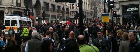 © Robert Rotifer Demonstranten am Oxford Circus